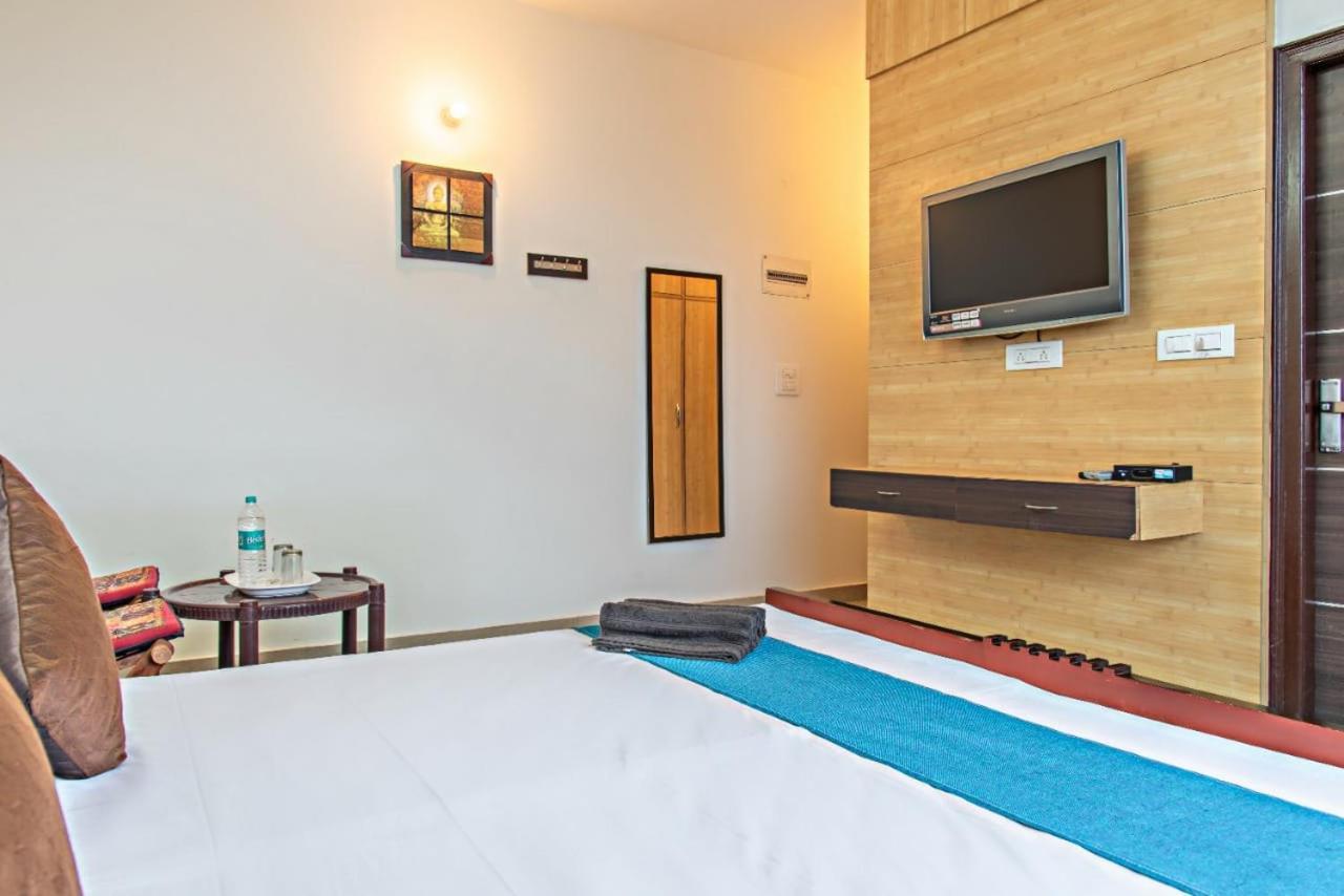The Western Heights I Serviced Apartments I Pvt Balcony I Lift I Peacefull Area I Family Accomodation I Kasauli I By Exotic Stays Bagian luar foto